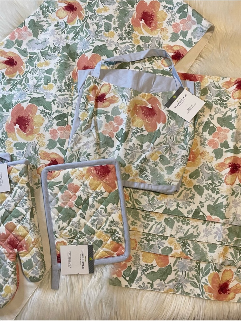 Threshold Ruby Ring Table Linens NWT Bundle